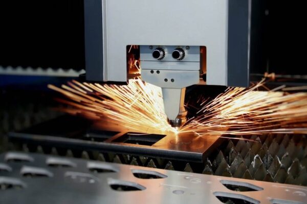 Laser cutting carbon steel process